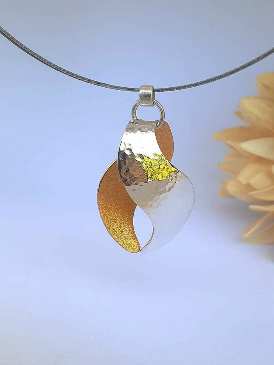 Reversible Swirl Pendant