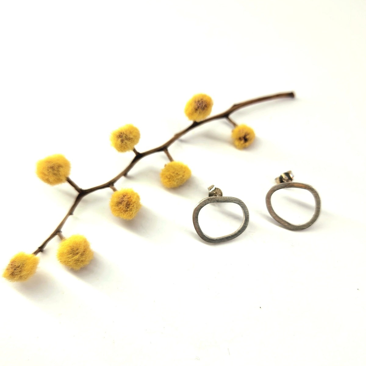 Cycle studs large