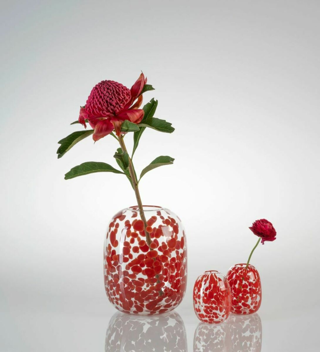 Aussie Front Yard Vases - Large Waratah (red spots)