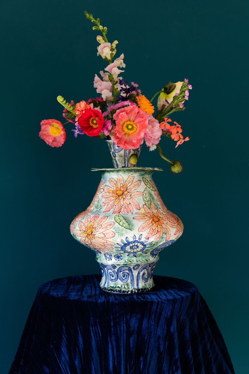 Dreamy Zinnia Urn