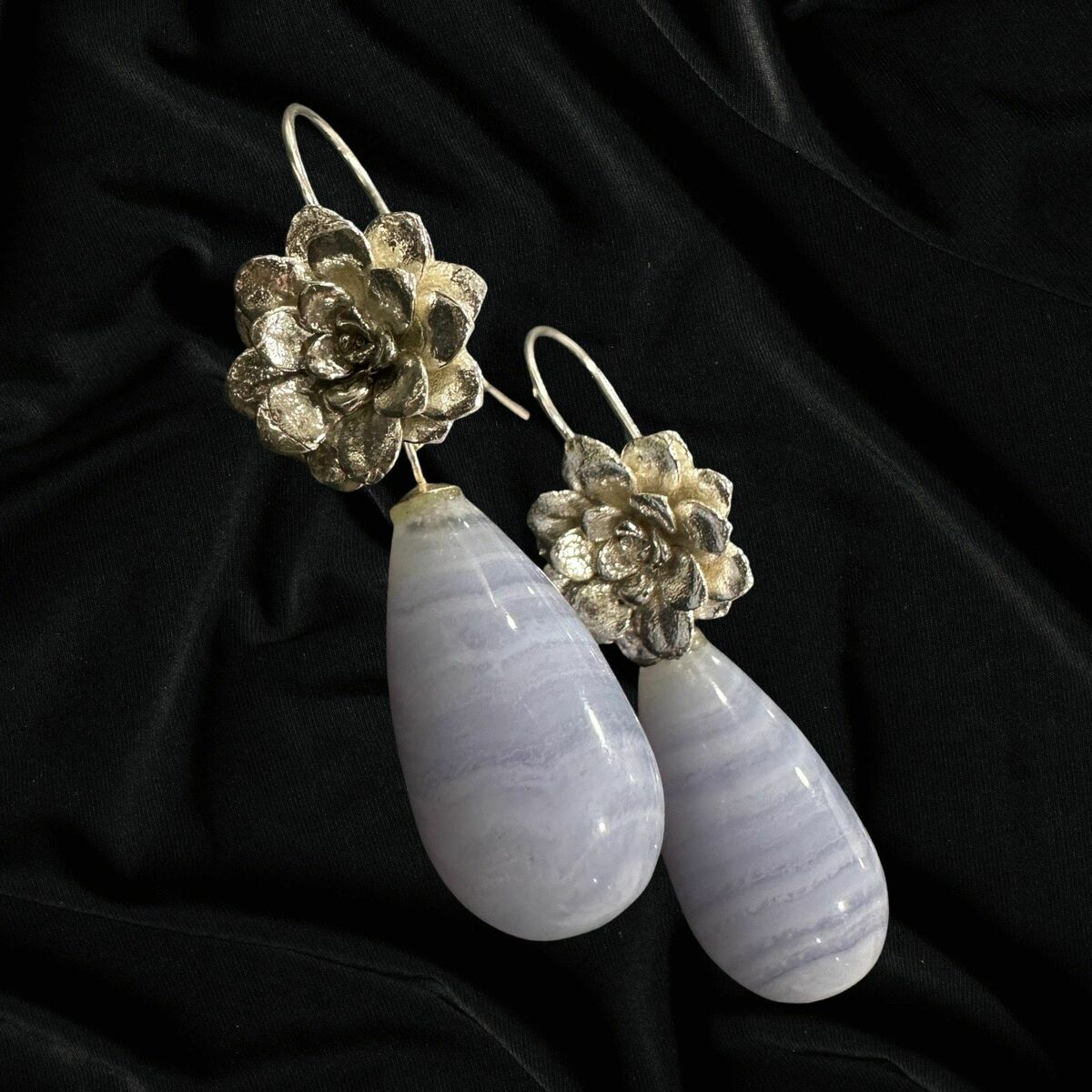 Succulent with Lace Agate Drops