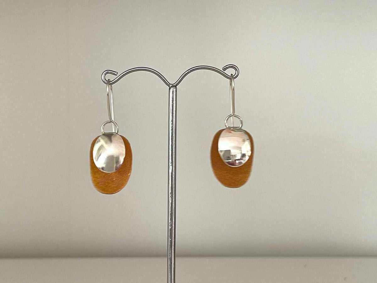 Folde Oval Earrings