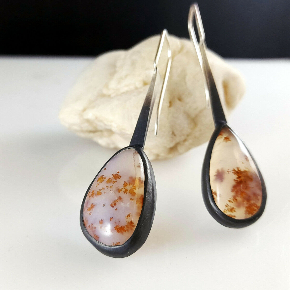 INCLUSION : Russian Dendritic Agate  gradient Pendulum Hook Earrings