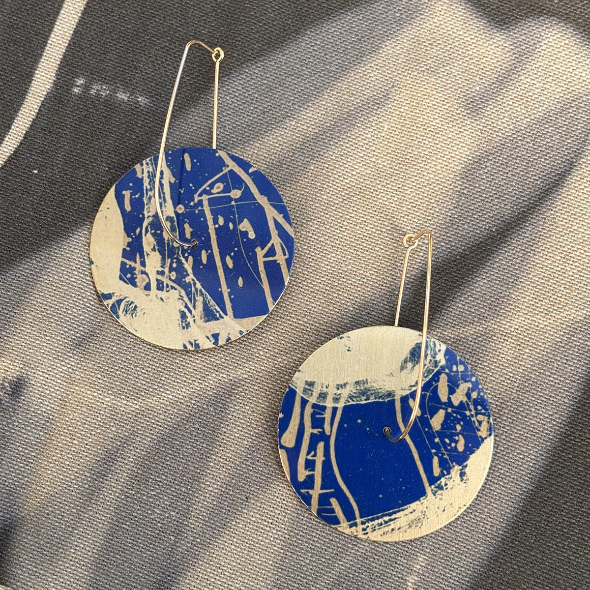 Water Ways (ultra blue &amp; gold)