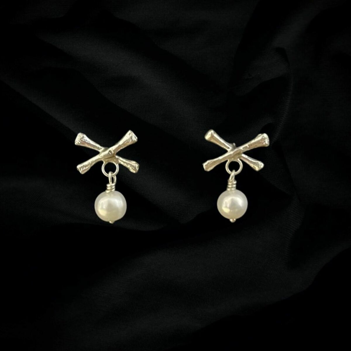 Mini Cross Bone &amp; Pearl Drop Studs