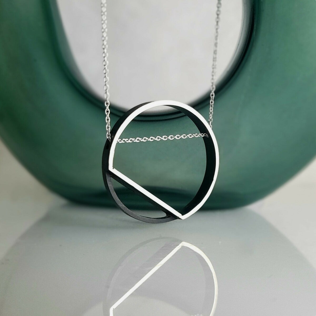OUTLINE necklace – Circle (reversible)