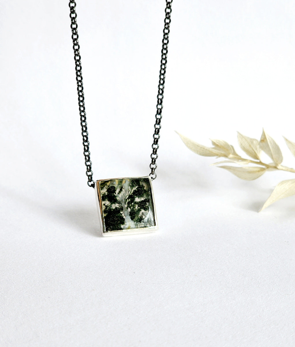 Moss Agate Square necklace