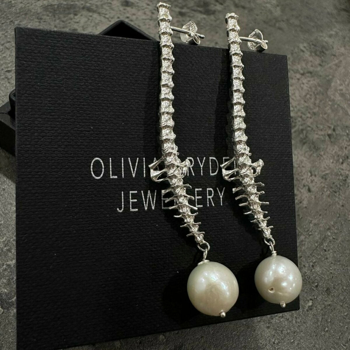 Long Rat Spine & Drop Studs