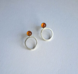 Gemstone Cycle studs with Amber