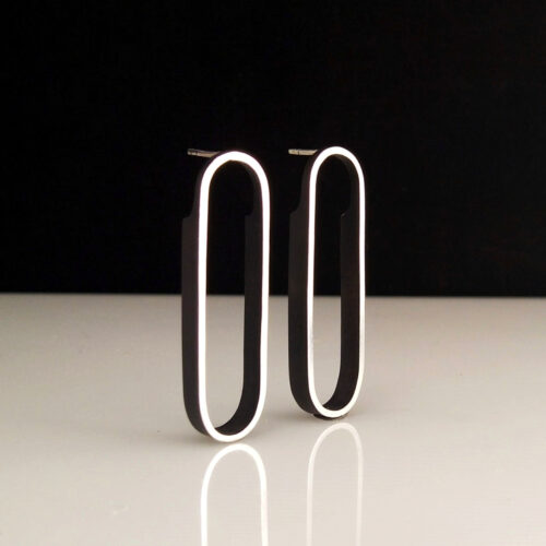 Outline Earrings – Large Oval