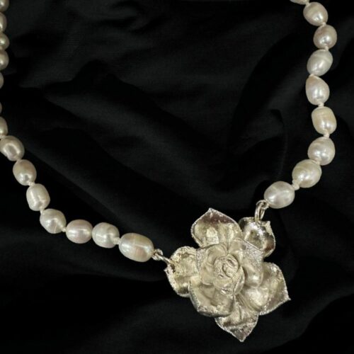 Succulent & white Freshwater Pearls Necklace